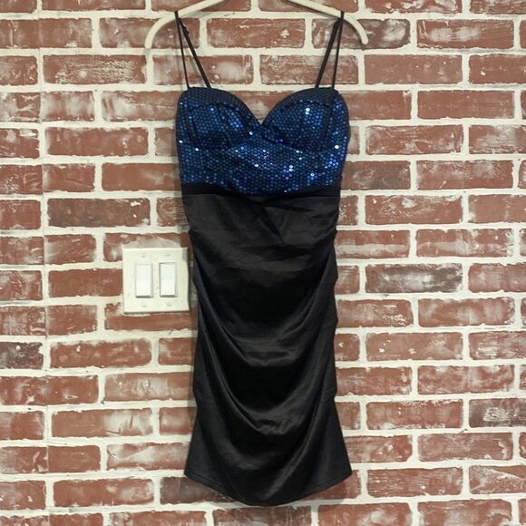 Rubber Ducky Productions Inc Black Blue Sequined Sweetheart Cup Mini Dress Med - Picture 1 of 8
